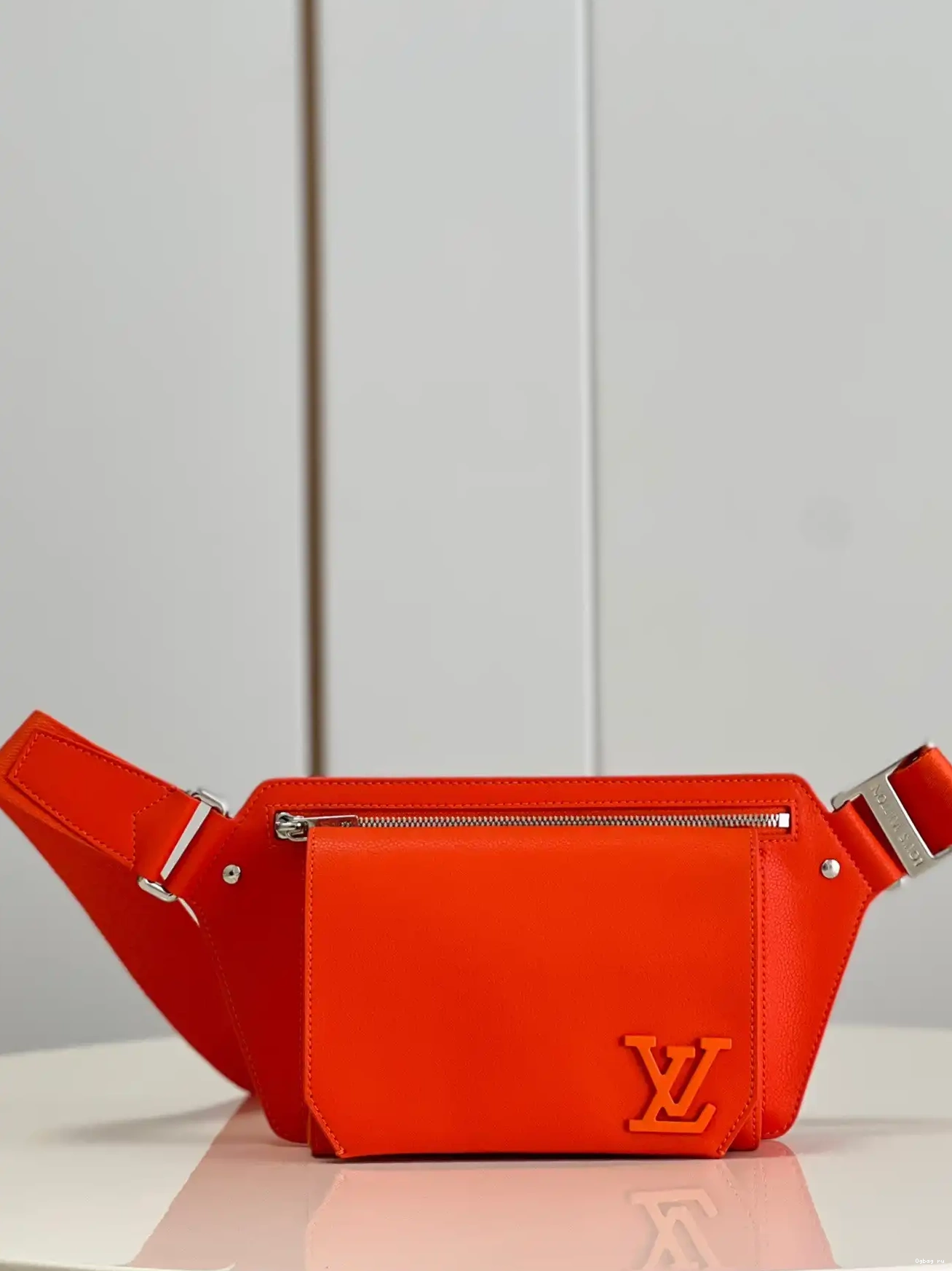 NEW LOUIS SLING VUITTON 0702